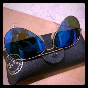 Women’s Ray Ban sunglasses